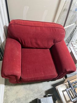 Free!!!Oversized Red Armchair / Accent Chair – Comfy!