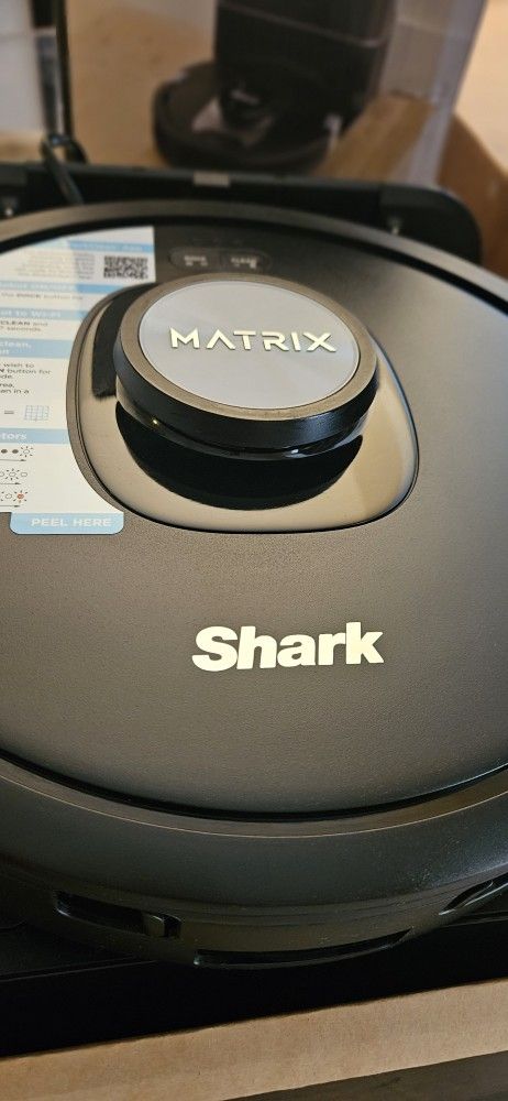 Shark Matrix Plus Robot Floor Cleaner With Docking Station