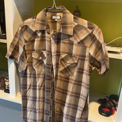 Button Down Shirts / Pearl Snap Shirt