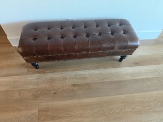 Pottery Barn Martin Tufted Leather Bench – Excellent Condition – $525 OBO