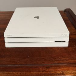 PS4 Pro 2TB