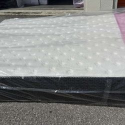  👌🏼QUEEN HYBRID SET $269