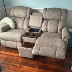 Lazy Boy Love Seat With Cup Holders 