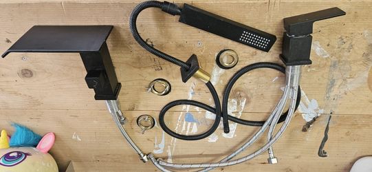 Matte Black Bathtub Waterfall Faucet Kit