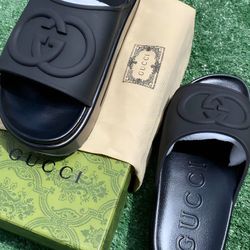 Gucci Interlocking G Slide