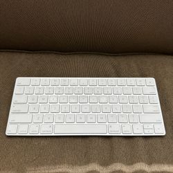 Apple Magic Keyboard