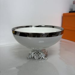 Bowl For Fruits/Punch With A Stand (White And Silver)