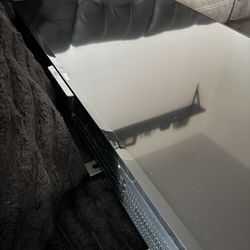 New 45” Roku Smart Tv. With Remote And Legs. Flat Screen