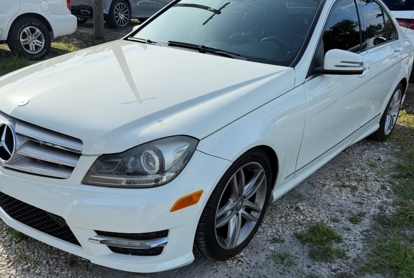 Mercedes Benz 2012 83000 Miles
