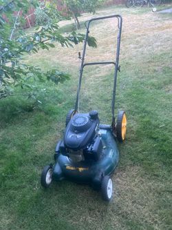 Yard machine, powered by Honda motor