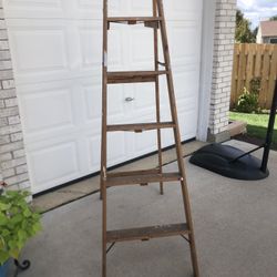 Step Ladder