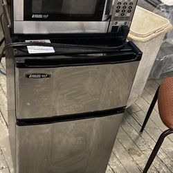 Micro Fridge Refrigerator With Microwave For University And College 