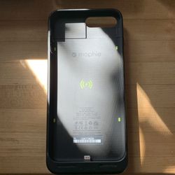 iPhone 8 plus Mophie juice pack air