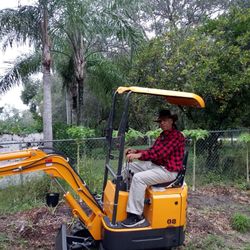 Need Work Digging Trenching Tree Plants Or Cleaning Yard Drain Field Or Similar  321"279"1115