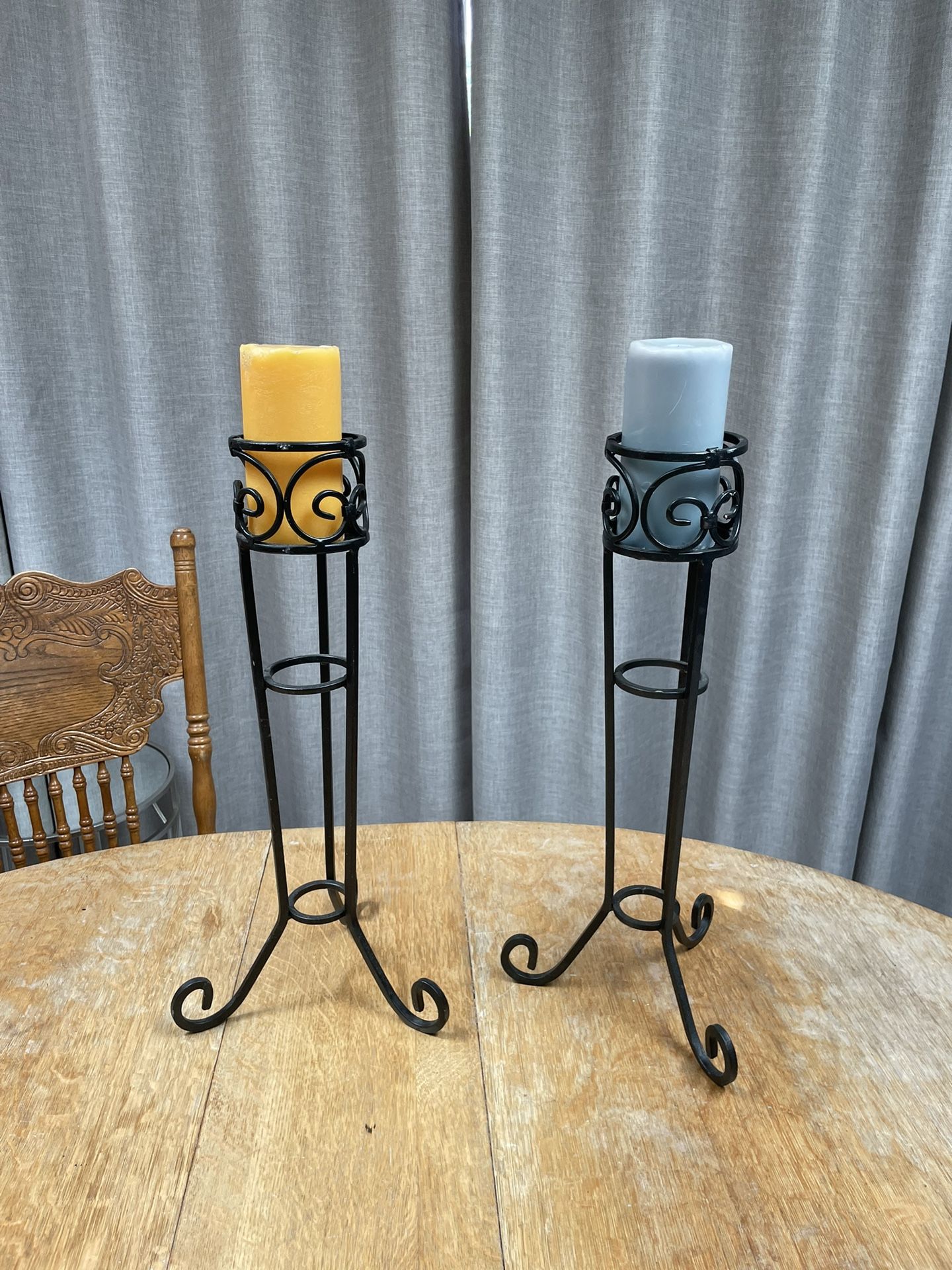 Set Of 2 Candle Holders
