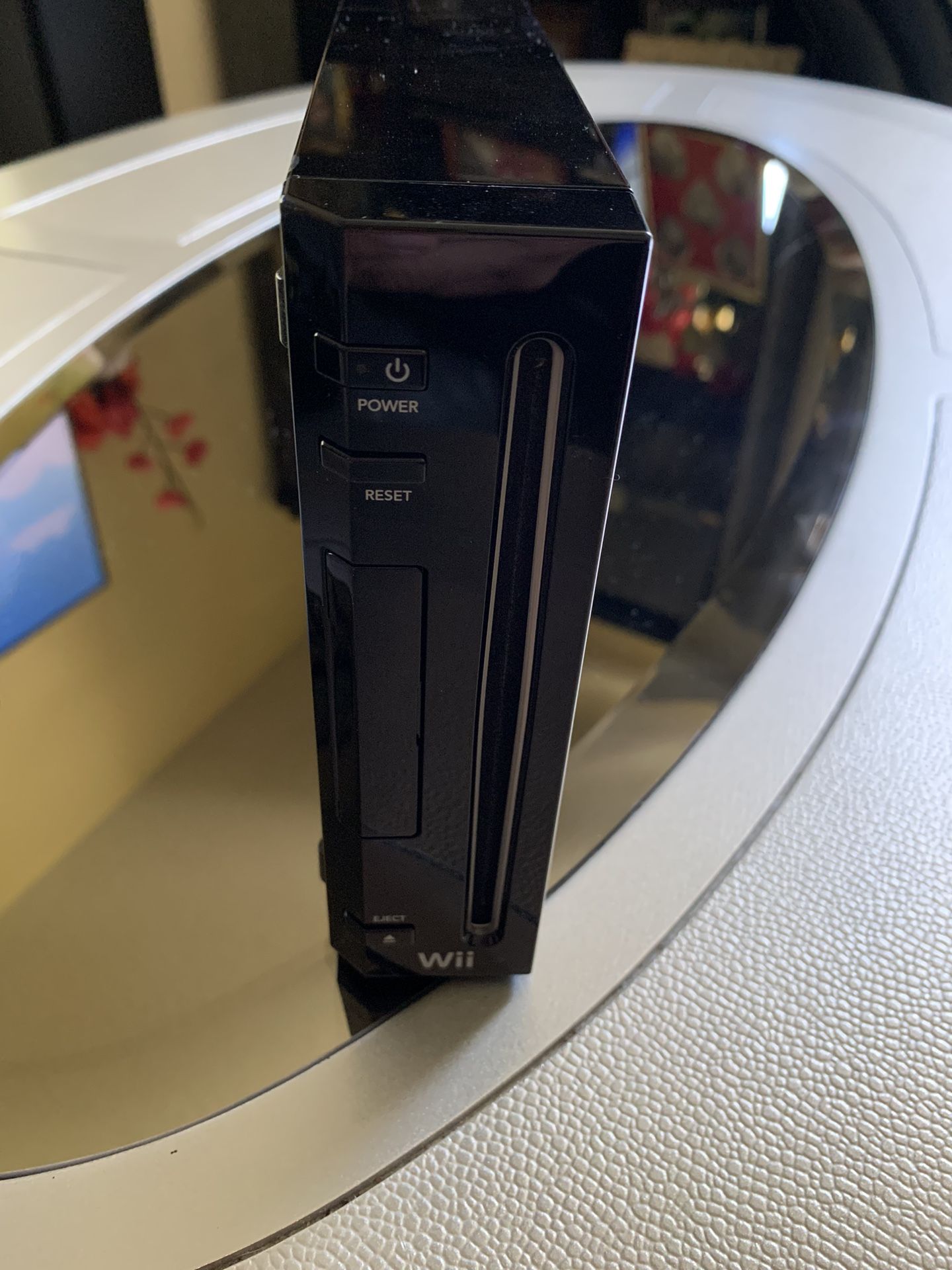 Nintendo Wii Console Only Compatible W GameCube