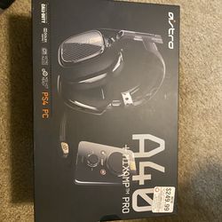 Astro gaming Headset Mix amp PRO ! Color black PS4/ps5/pc/gaming/computer..love It For warzone 