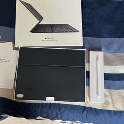 iPad Pro pen And Keyboard Folio Case