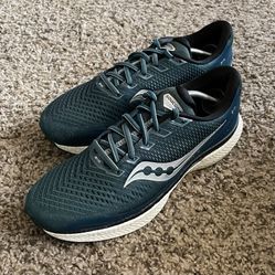 Saucony Triumph 18 Running Shoes Men’s Size 10.5
