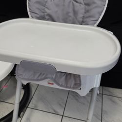 HIGH CHAIR FISHER PRICE 3 In 1