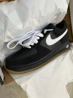 SIZE 8 BRAND NEW NO TRADES