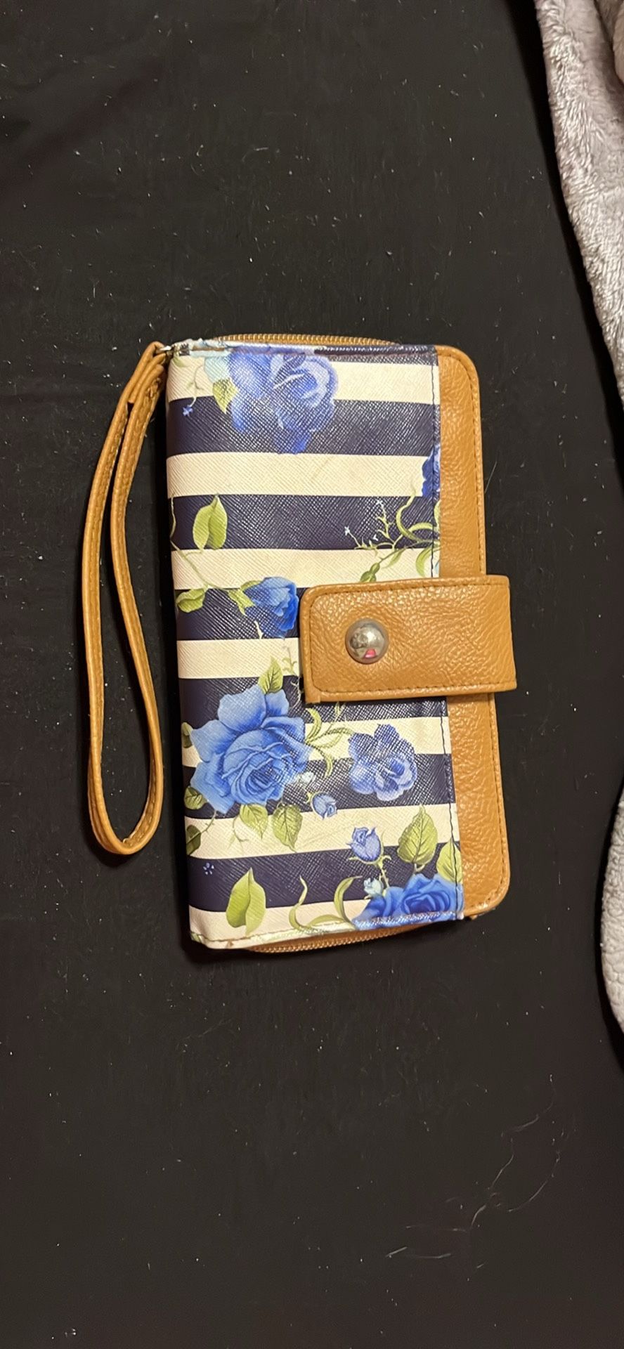 Large Wristlet