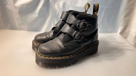 Dr. Martens Devon FLWR Platform Boots – Women’s 7