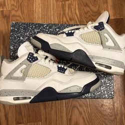 Jordan 4 Midnight Blue Size 10.5 Men
