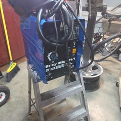 Welding Machine And Helmet