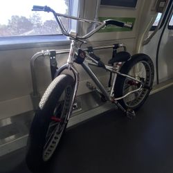 Fat Quad 26 (Cash Or Trades)