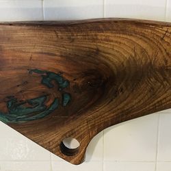 Beautiful Charcuterie Board /Wood Platter Accent Piece. 