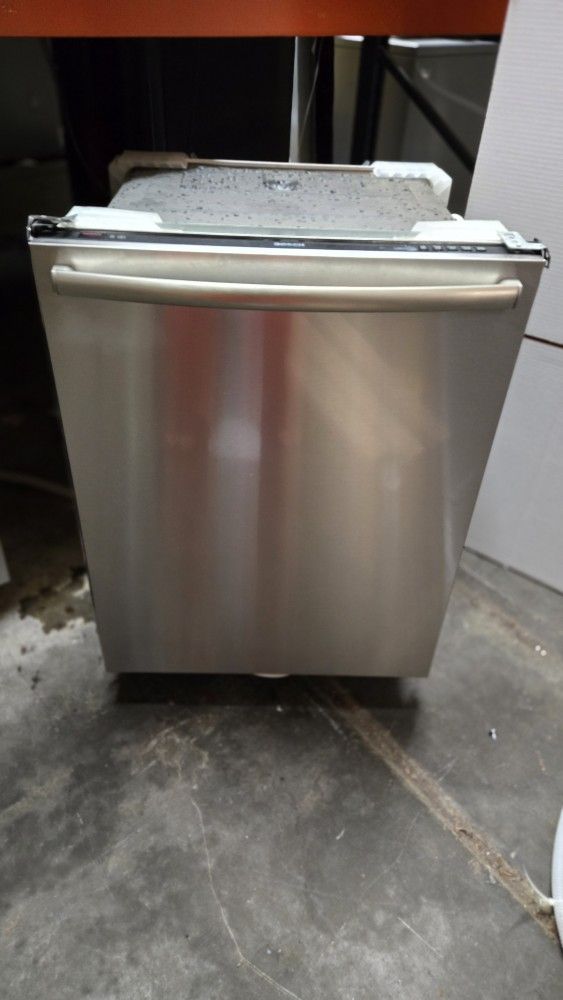 Bosch Dishwasher *stainless