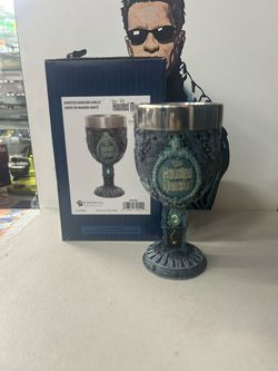 Disney Showcase collection Enesco The Haunted Mansion Goblet 7 1/2” inches tall