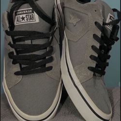  Converse (Size: 11) 👉$20 Firm!👈