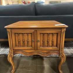Vintage Weiman Furniture Side Table 
