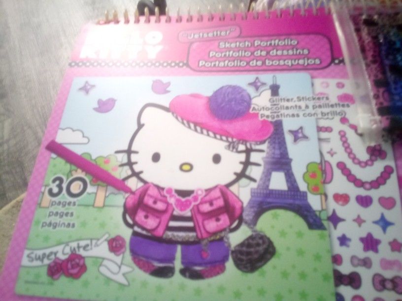 Hello Kitty Art Book