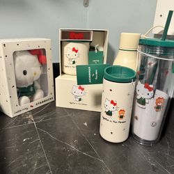 Starbucks Hello Kitty Bundle Package 