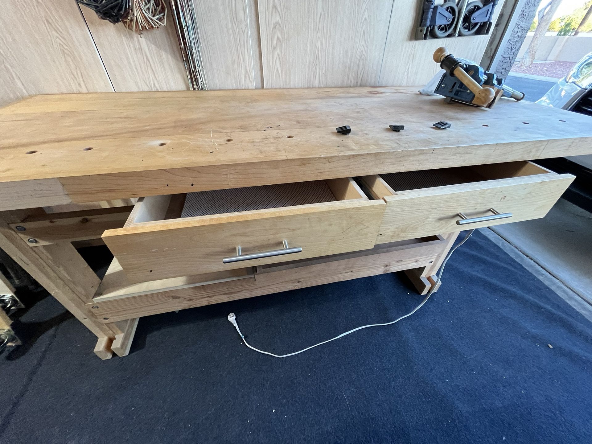 Work Bench Wooden & Vice