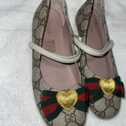 Girl Gucci Flats
