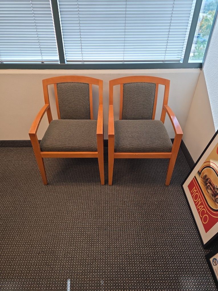Office Chairs 