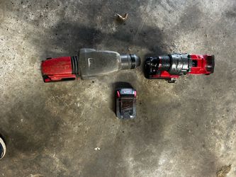 2 Milwaukee 1 Hammerdril 1 rotary Hammer