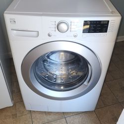 Washer For Sale 7 Years Old