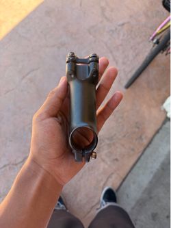 Black fixie stem