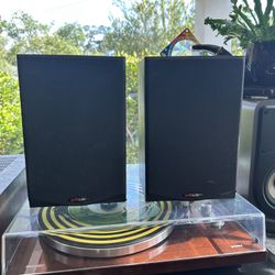 Vintage Polk Audio R150 100W Magnetically Shielded S2-Way Bookshelf Speakers