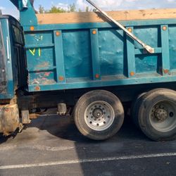 Rare Find! 1985 Ford LTL 9000 / CAT 3406 Engine – $15K OBO