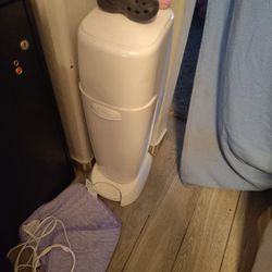 Diaper Genie 