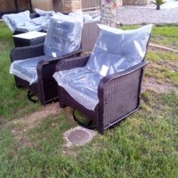 Patio Swivel Rocking Chairs With Some Damage As Shown On The Picture So That Is Damage On The Arm Chairs Are Perfectly Fine Firm Price 🆕🚎🚛