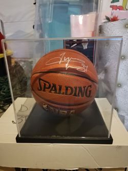 Chicago Bulls. Autographed NBA Ball