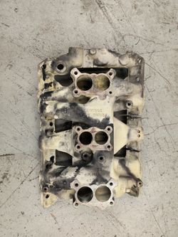 1965 Pontiac Tri-Power Intake Manifold