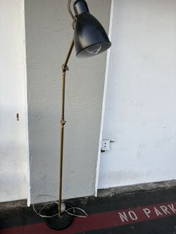 Floor Lamp 